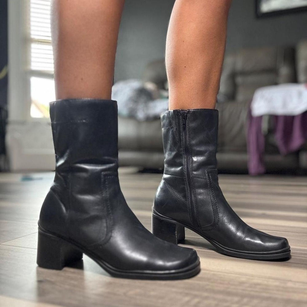 Croft & Barrow black leather ankle boots